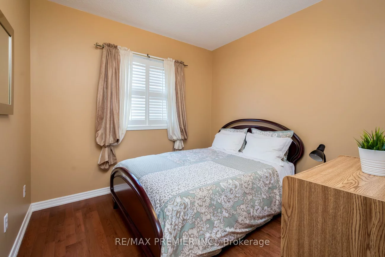 36, Toulon, Vellore Village, Vaughan