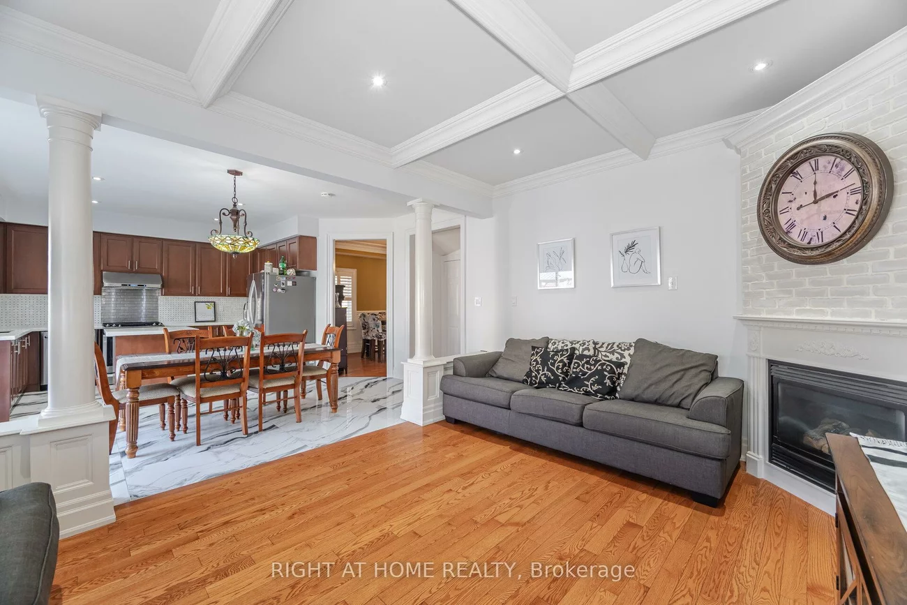 204, Lormel, Vellore Village, Vaughan