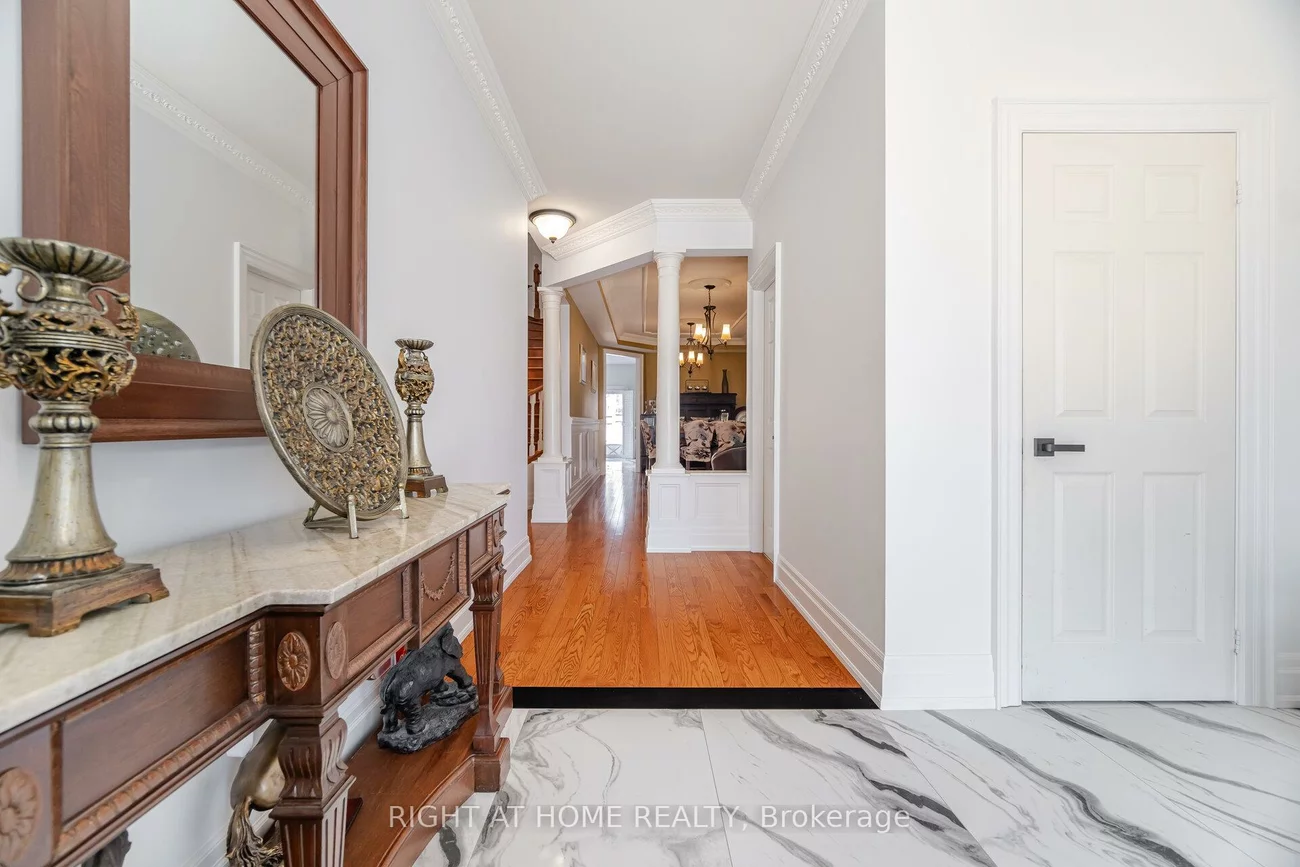 204, Lormel, Vellore Village, Vaughan