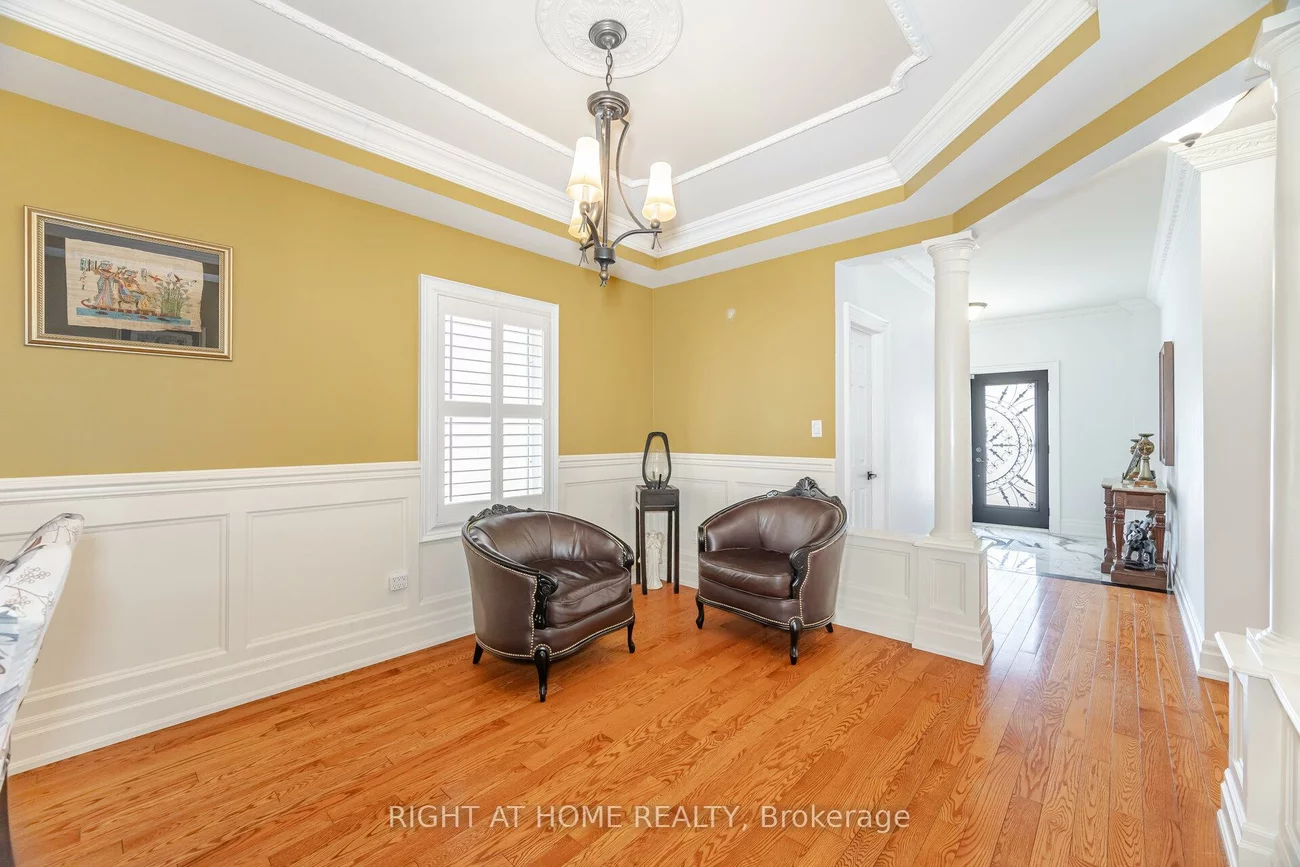 204, Lormel, Vellore Village, Vaughan