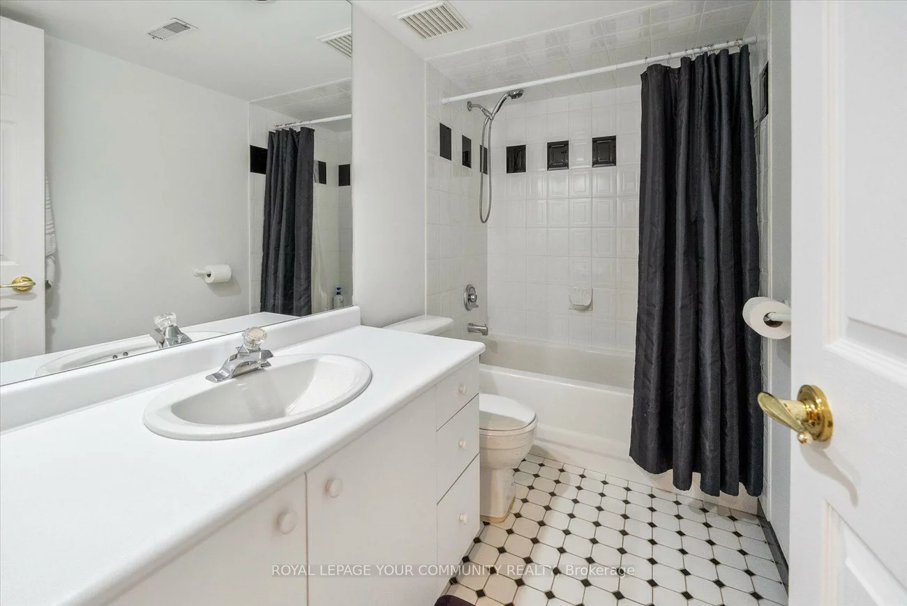 136, Markwood, Crestwood-Springfarm-Yorkhill, Vaughan