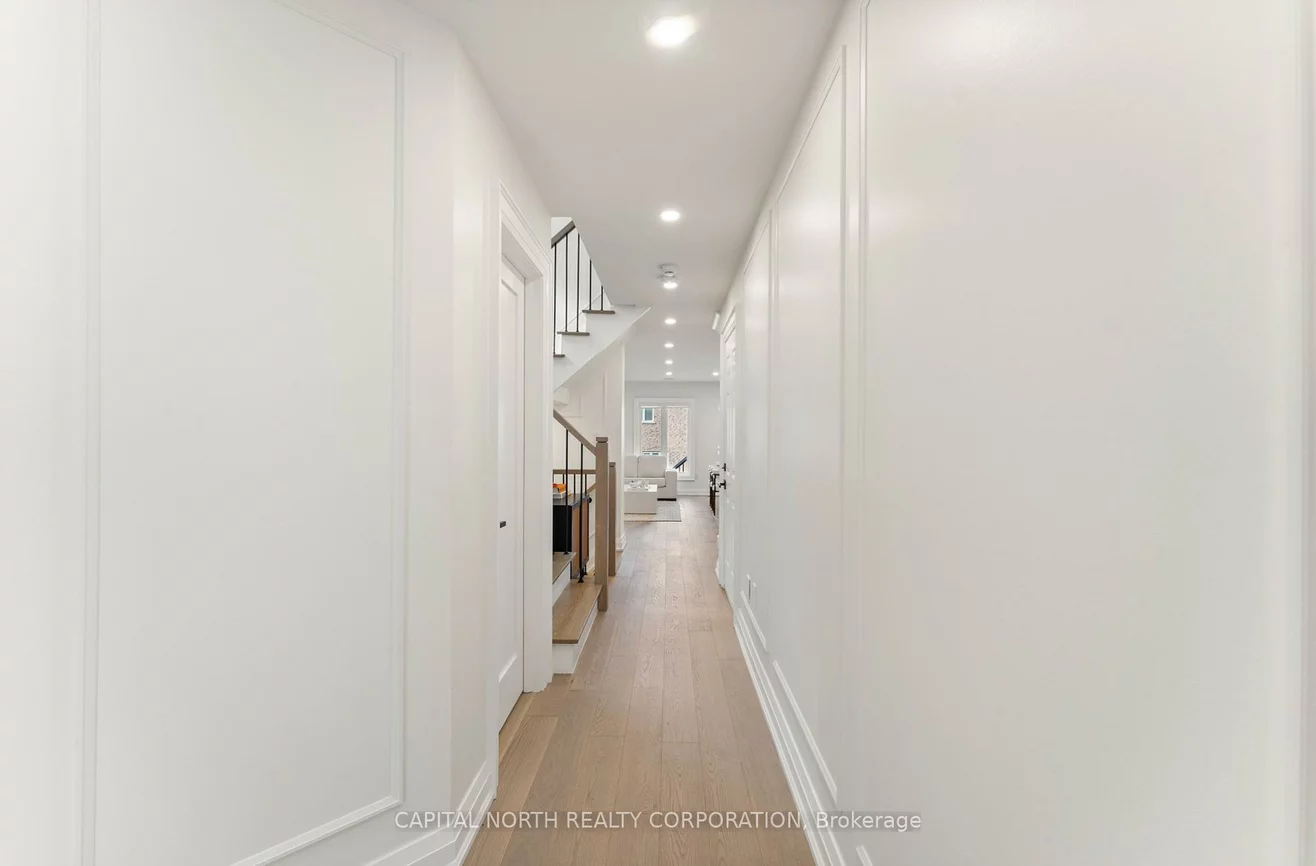 83, Treasure Hill, Maple, Vaughan