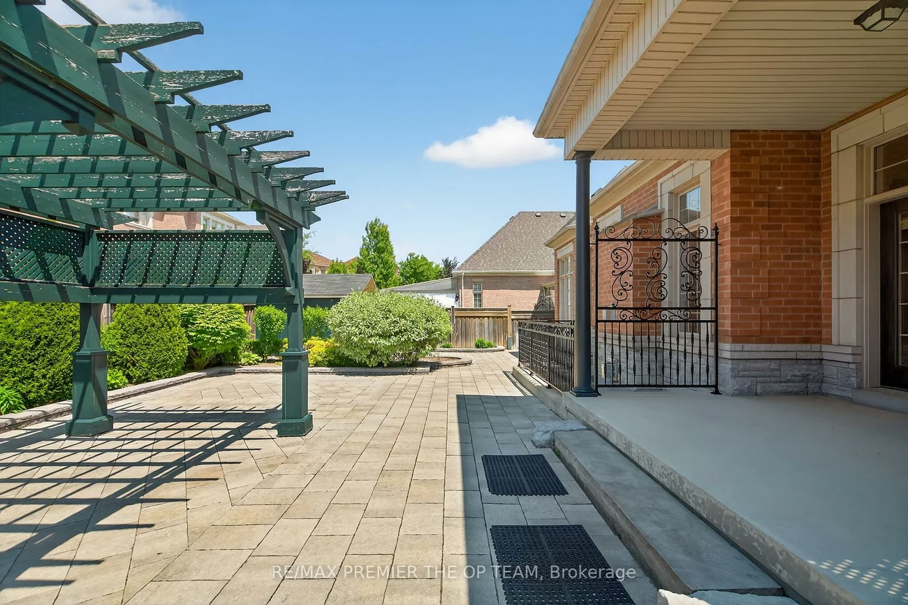 24, Grand Vellore, Vellore Village, Vaughan