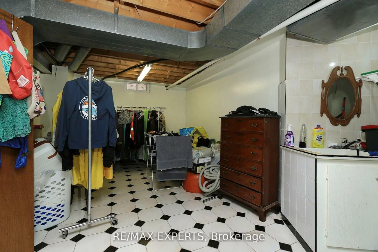 129, Father Ermanno, East Woodbridge, Vaughan