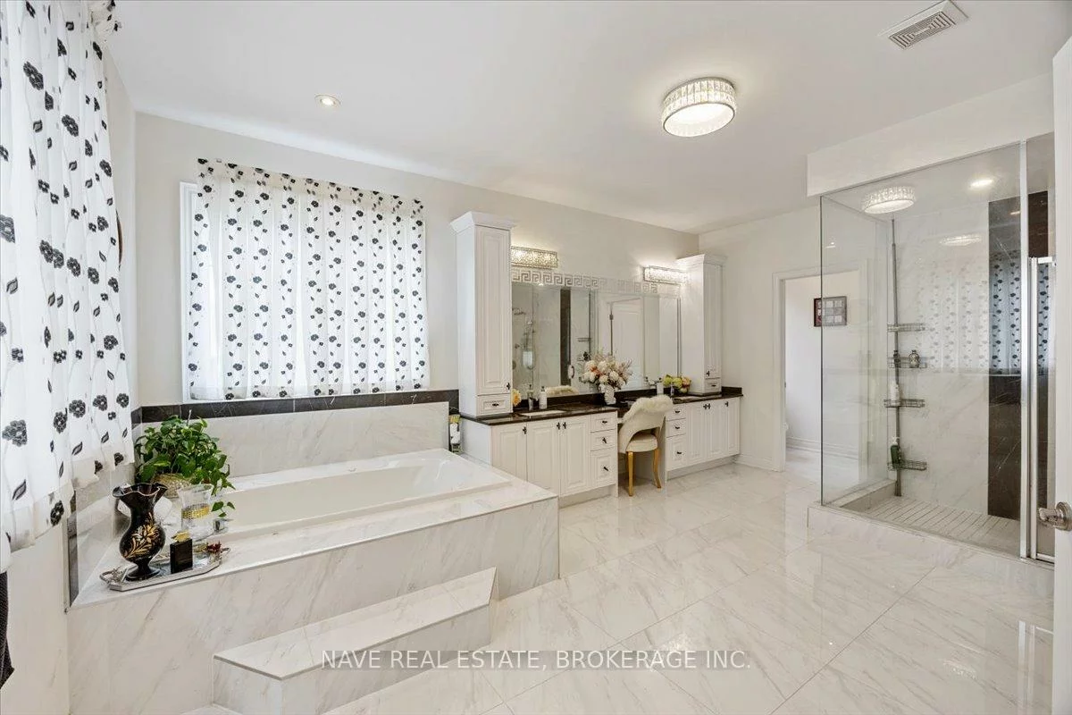 8, Noe DiBiase, Kleinburg, Vaughan