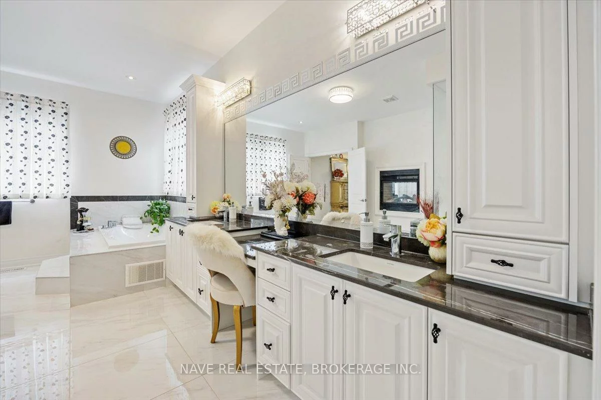 8, Noe DiBiase, Kleinburg, Vaughan