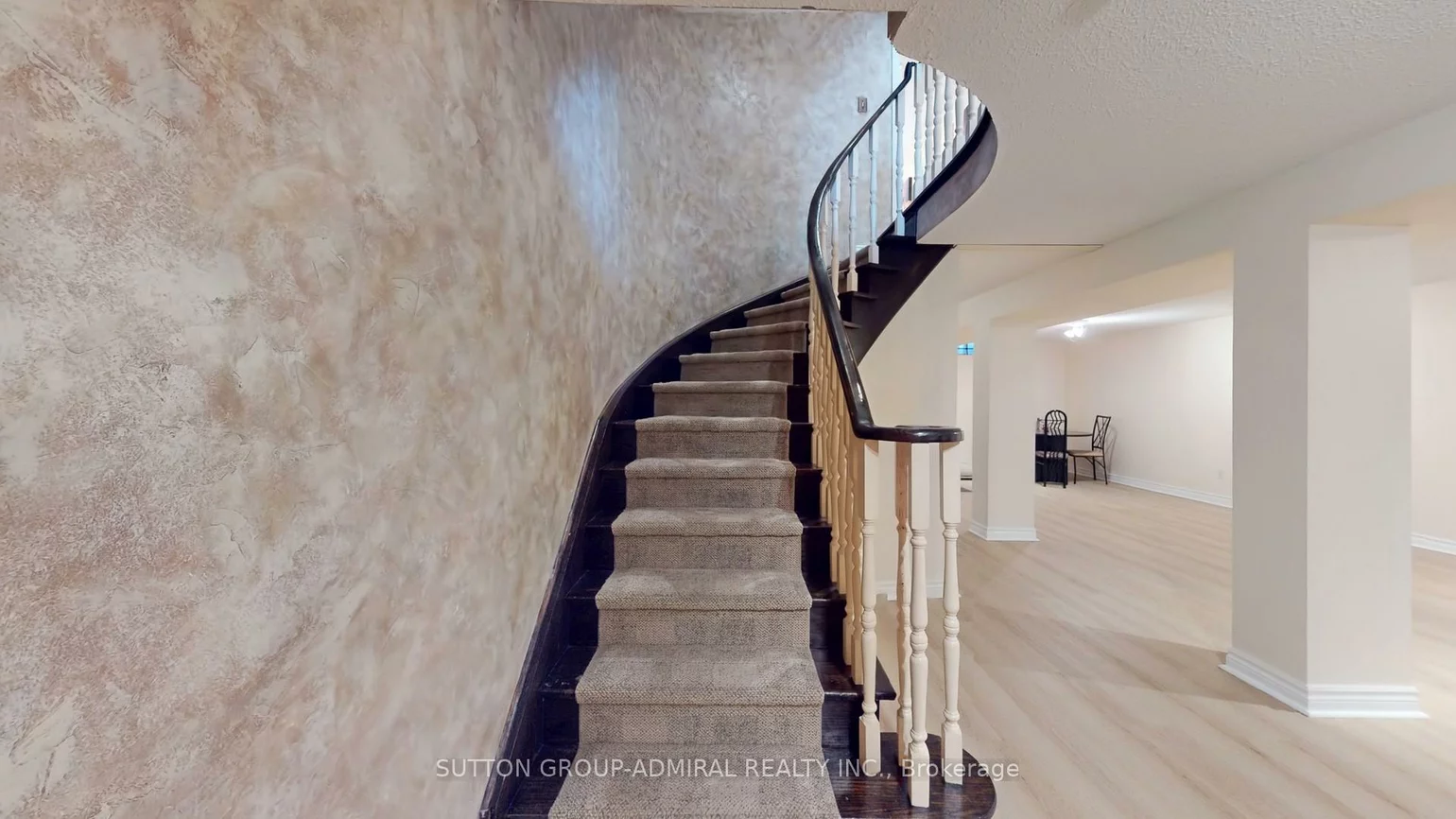 25, Flamingo, Uplands, Vaughan