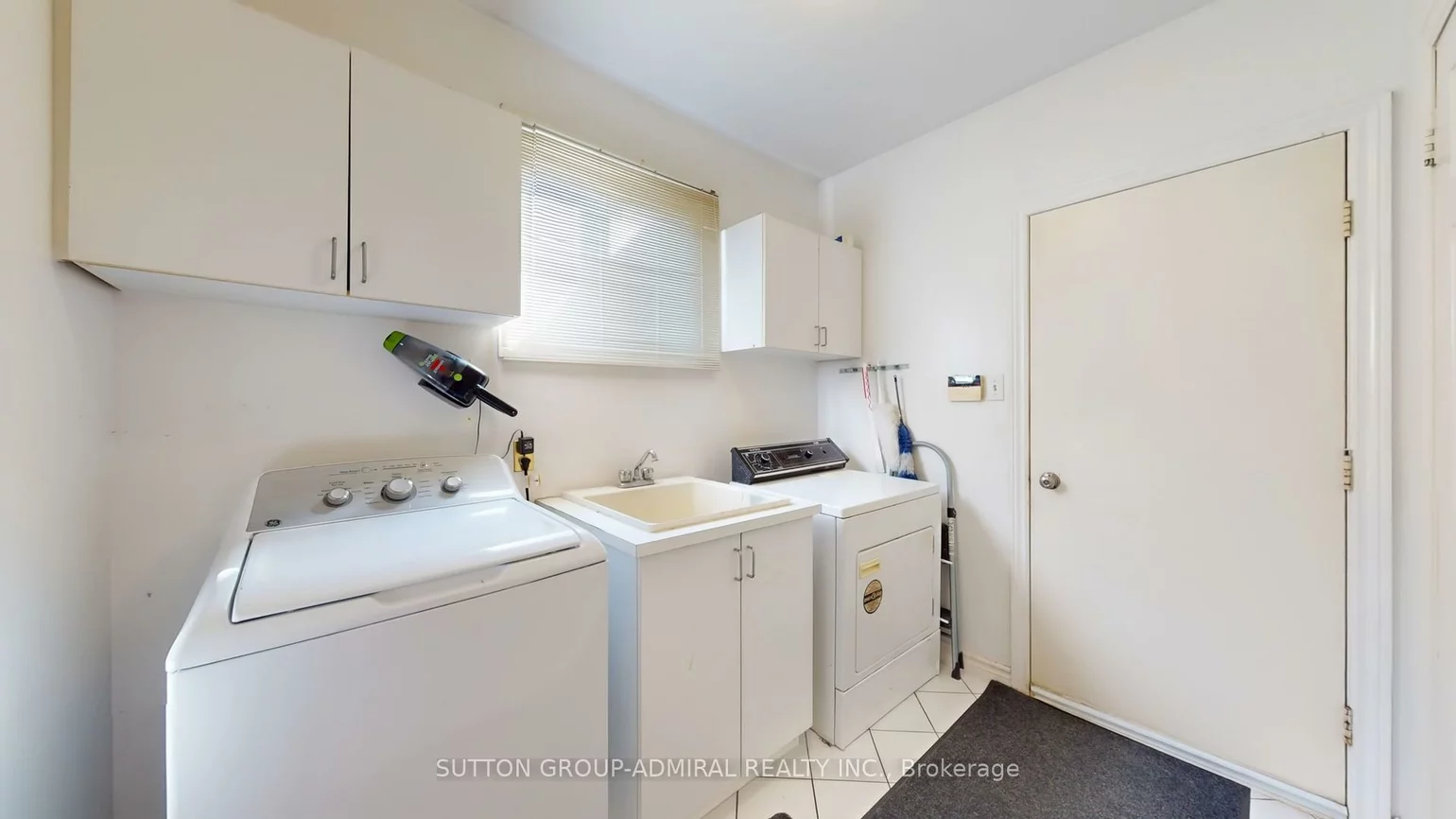 25, Flamingo, Uplands, Vaughan