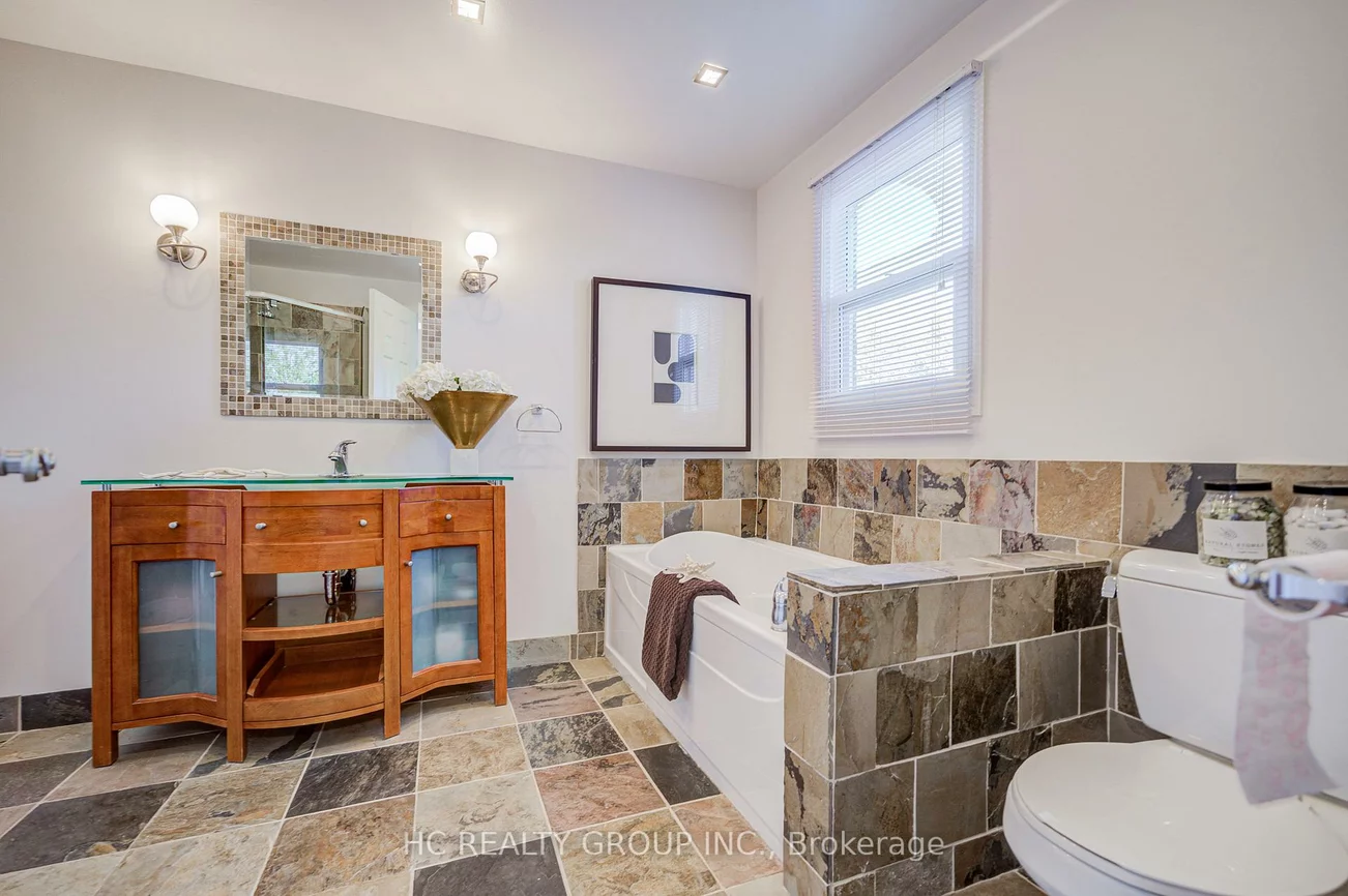51, Mountfield, Brownridge, Vaughan