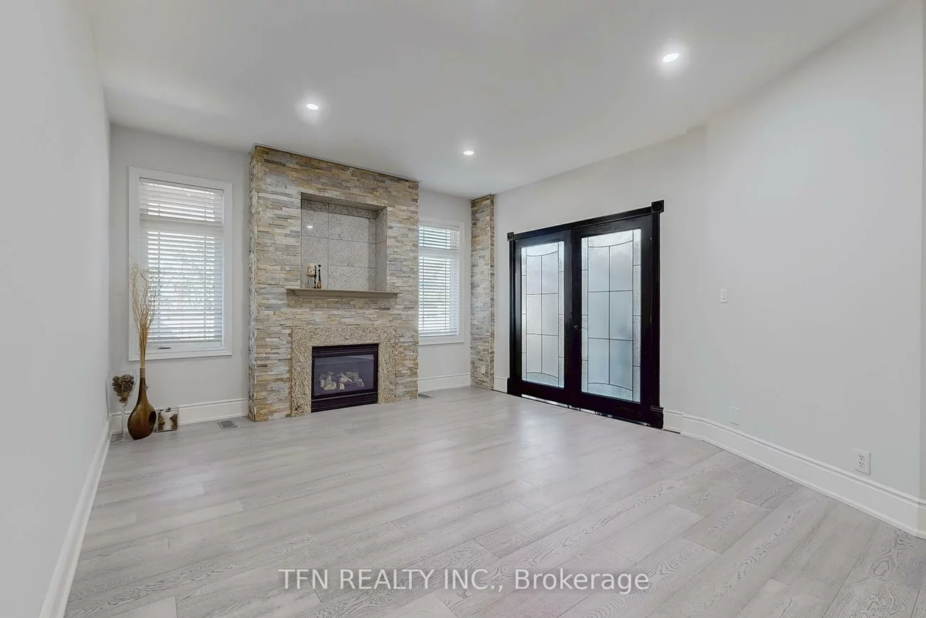 120, Valley Vista, Patterson, Vaughan
