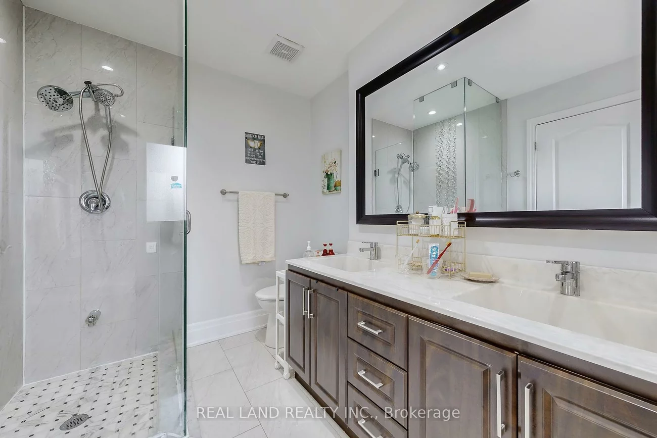 251, Glen Shields, Concord, Vaughan