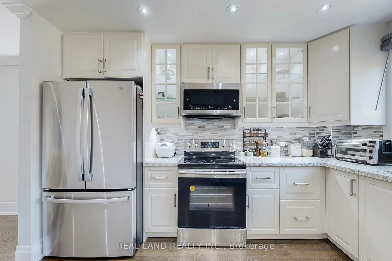 251, Glen Shields, Concord, Vaughan