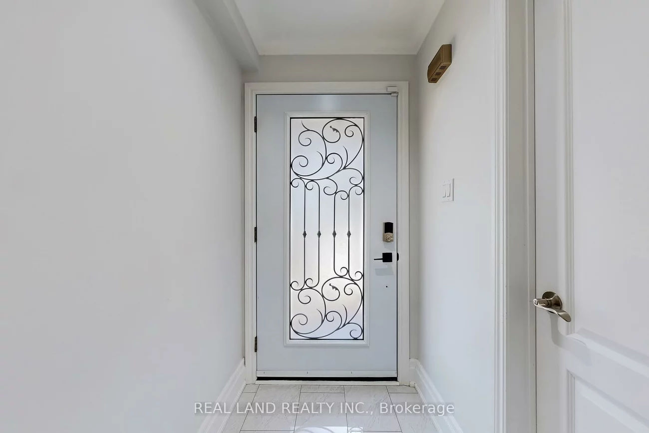 251, Glen Shields, Concord, Vaughan