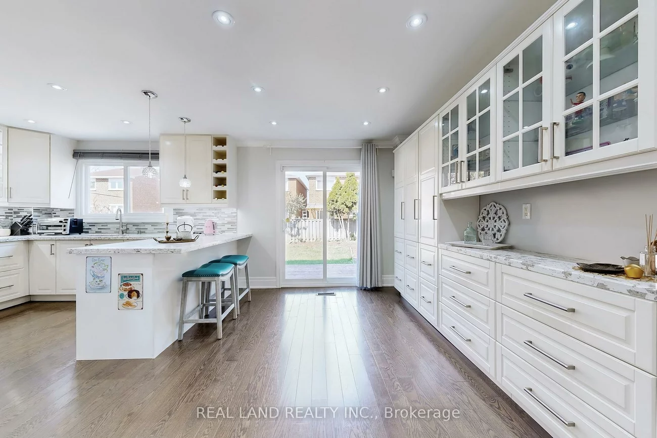 251, Glen Shields, Concord, Vaughan