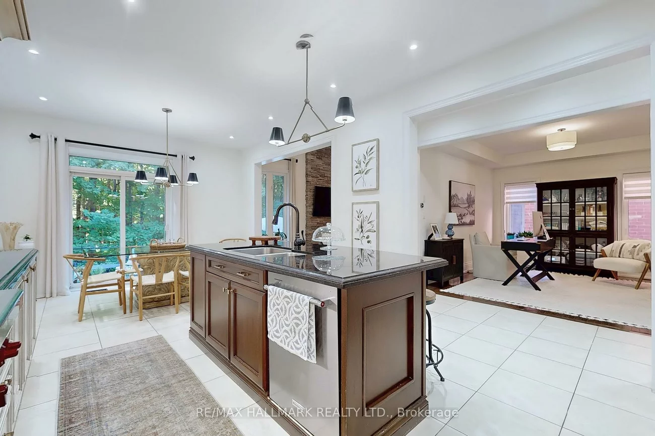83, Via Borghese, Vellore Village, Vaughan