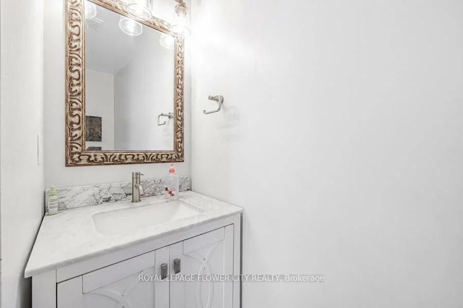 73, Hollywood Hill, Vellore Village, Vaughan