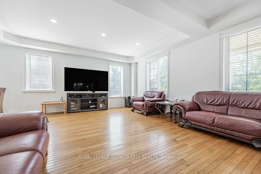 73, Hollywood Hill, Vellore Village, Vaughan