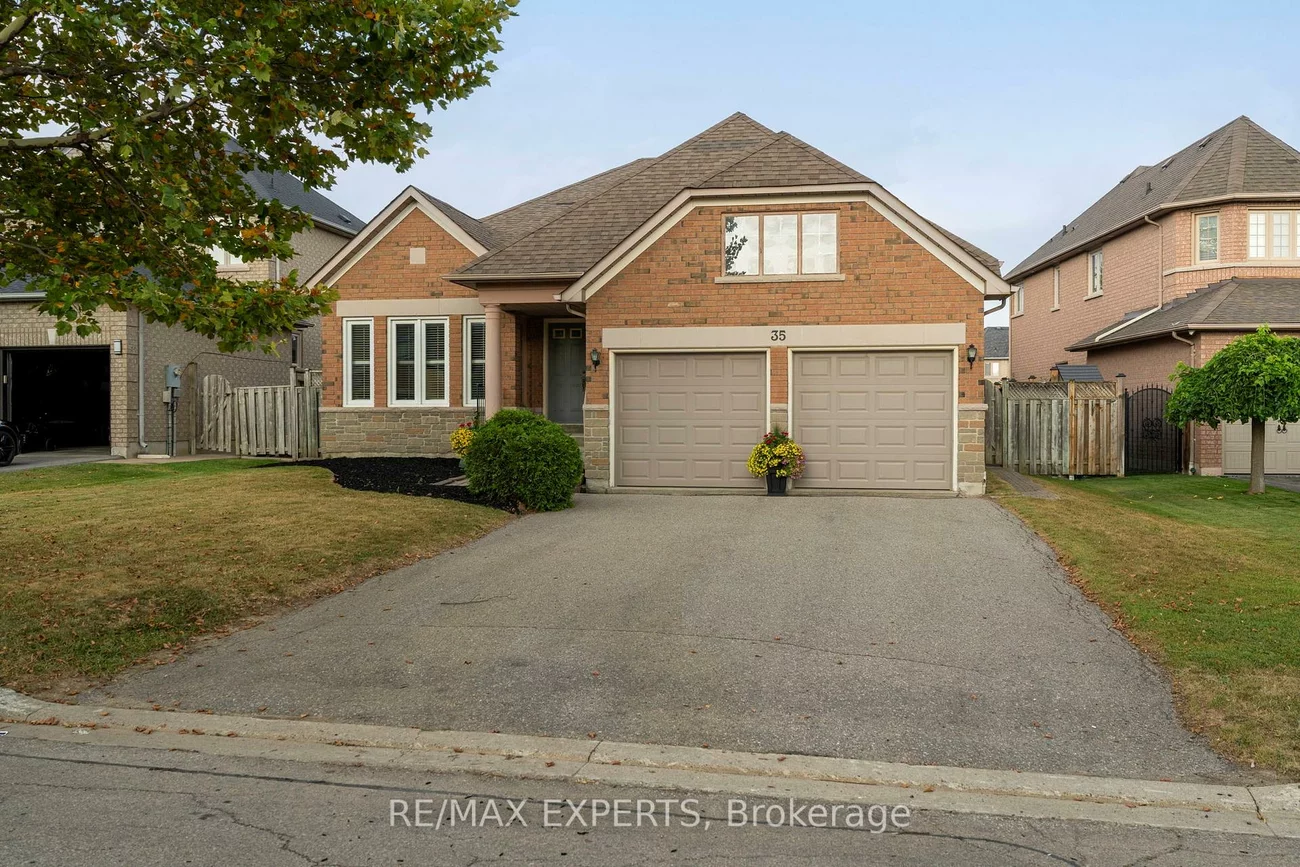 35, Falkirk, Maple, Vaughan