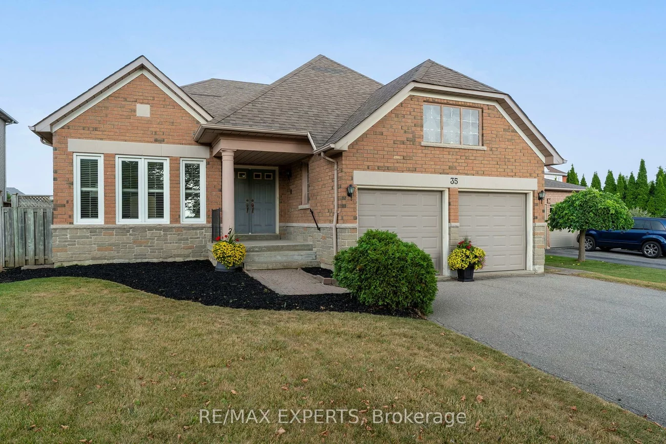 35, Falkirk, Maple, Vaughan