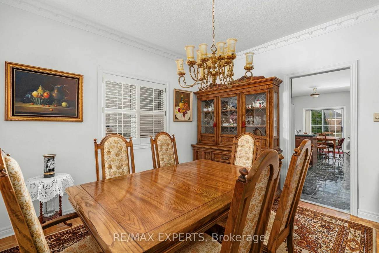 35, Falkirk, Maple, Vaughan