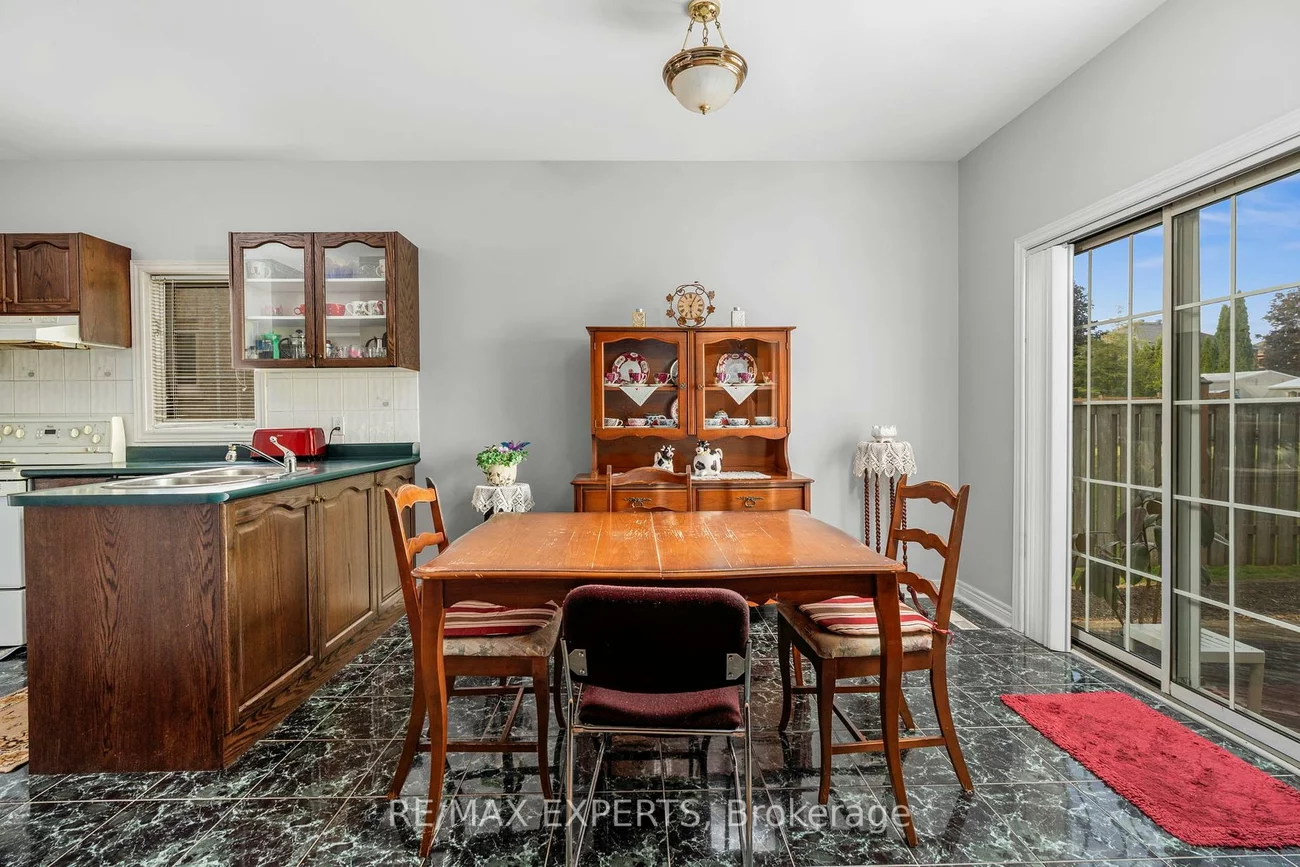 35, Falkirk, Maple, Vaughan