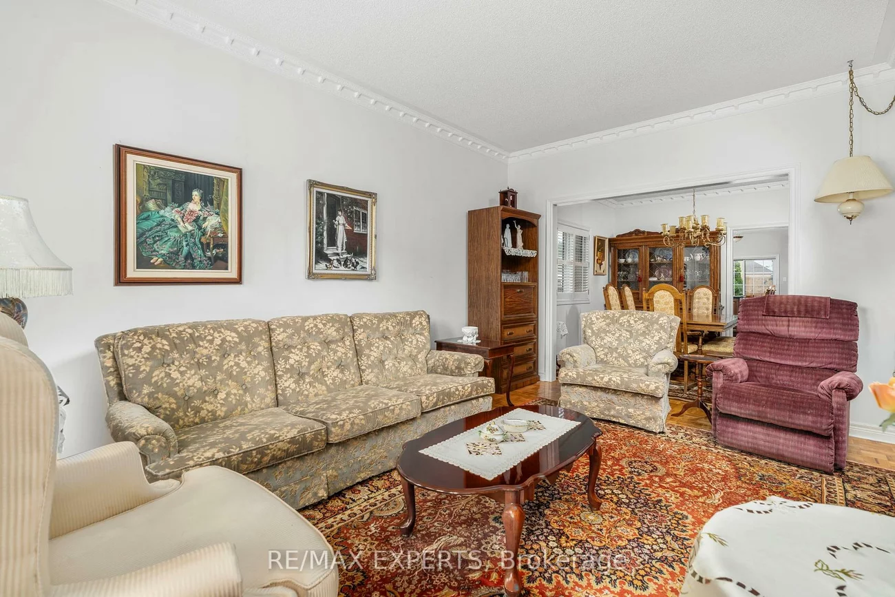 35, Falkirk, Maple, Vaughan