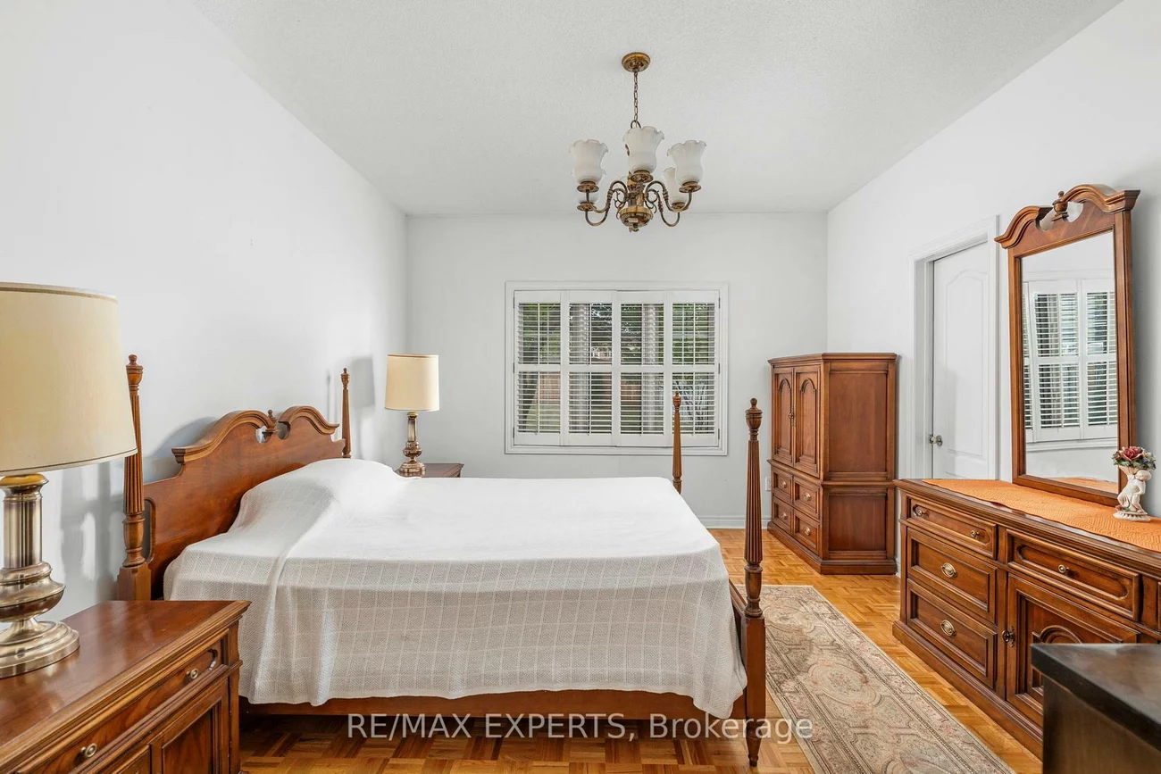 35, Falkirk, Maple, Vaughan