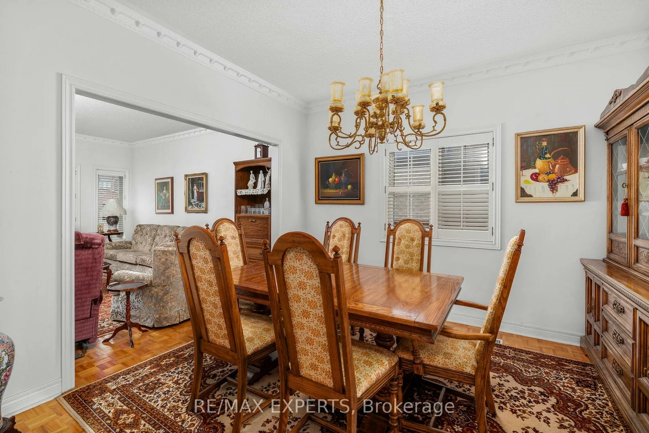 35, Falkirk, Maple, Vaughan