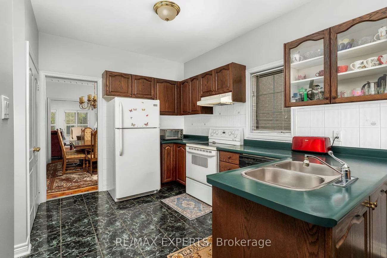 35, Falkirk, Maple, Vaughan