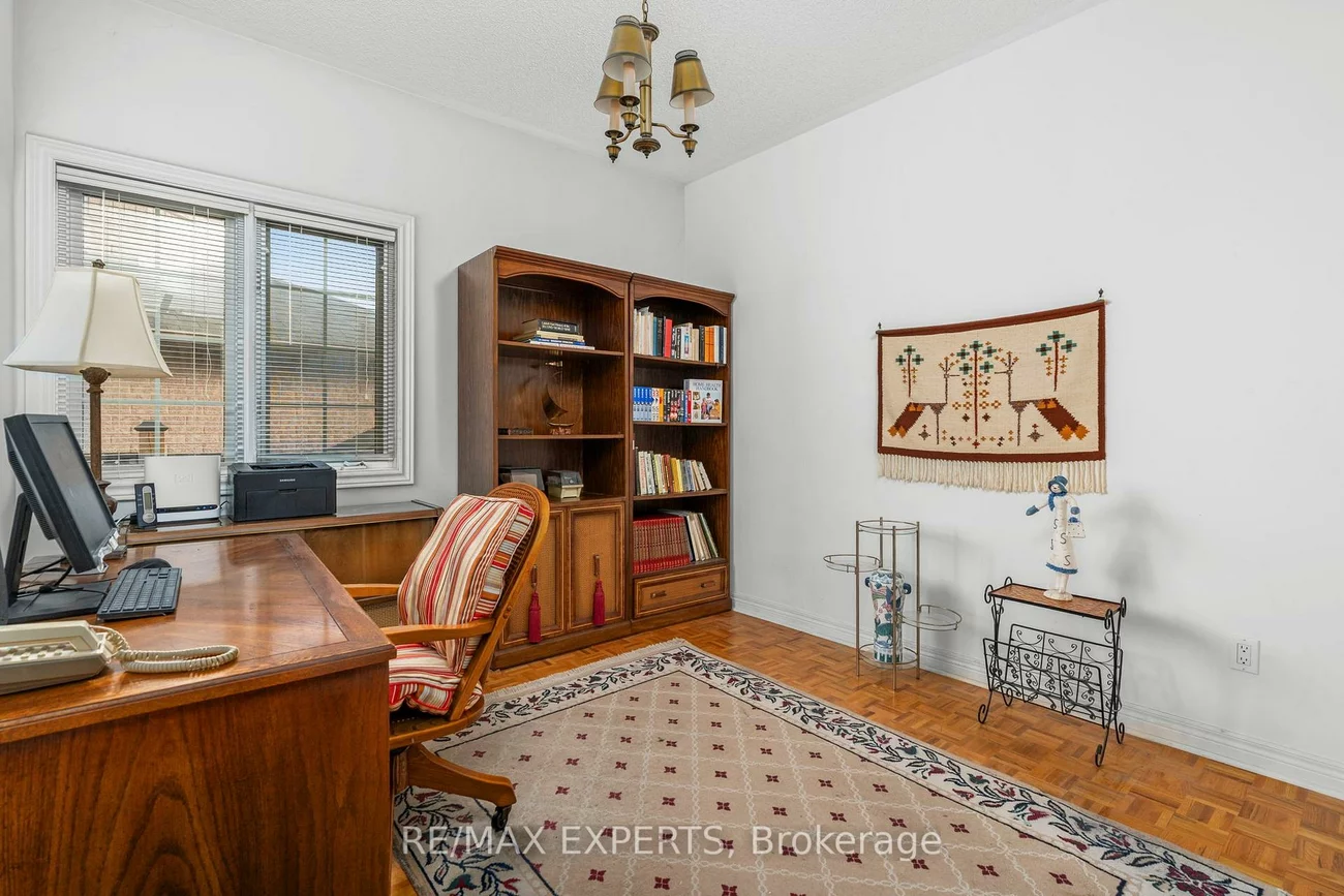 35, Falkirk, Maple, Vaughan