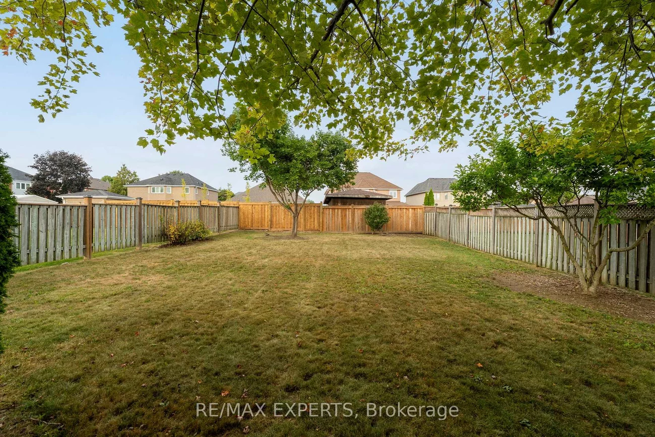 35, Falkirk, Maple, Vaughan