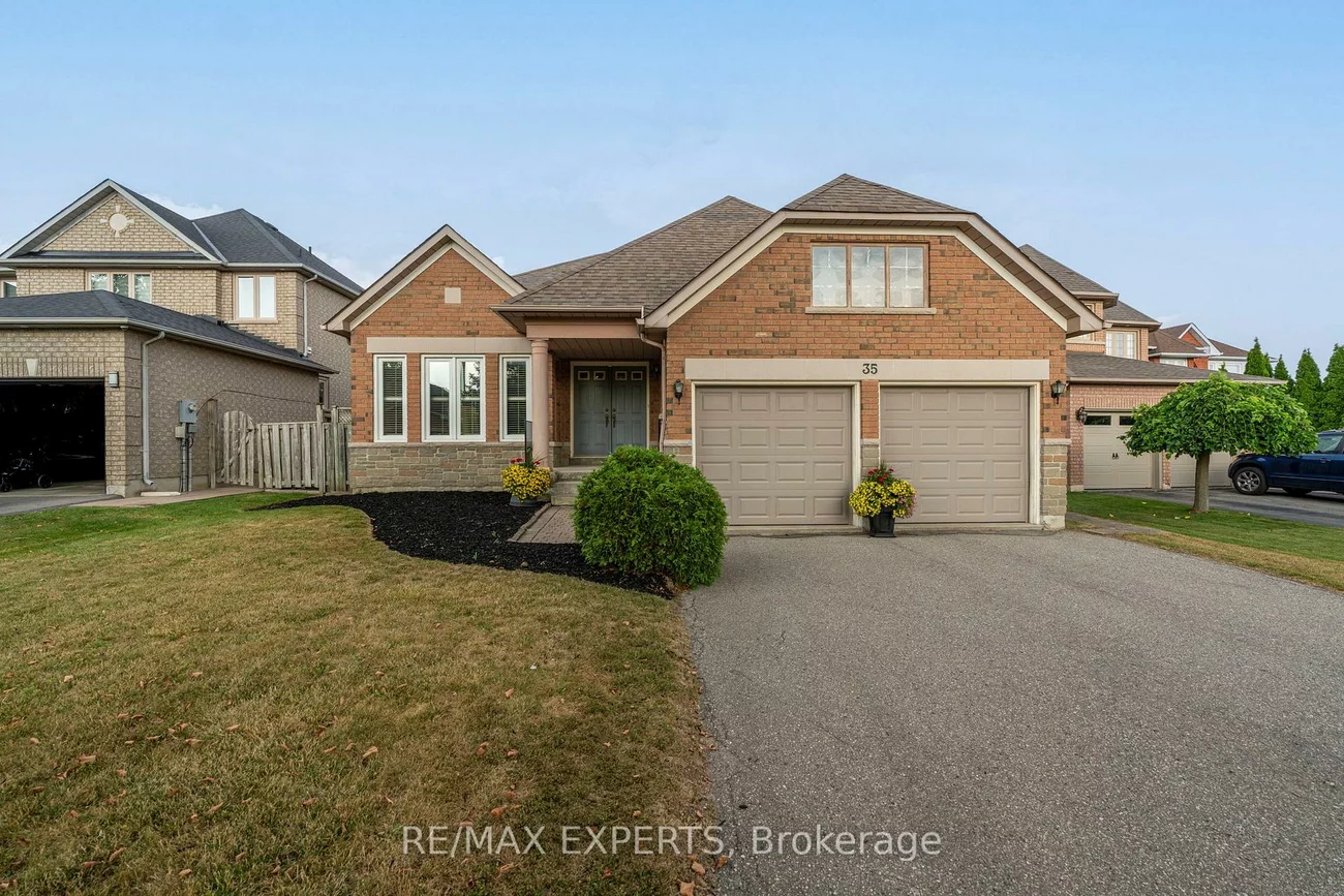 35, Falkirk, Maple, Vaughan