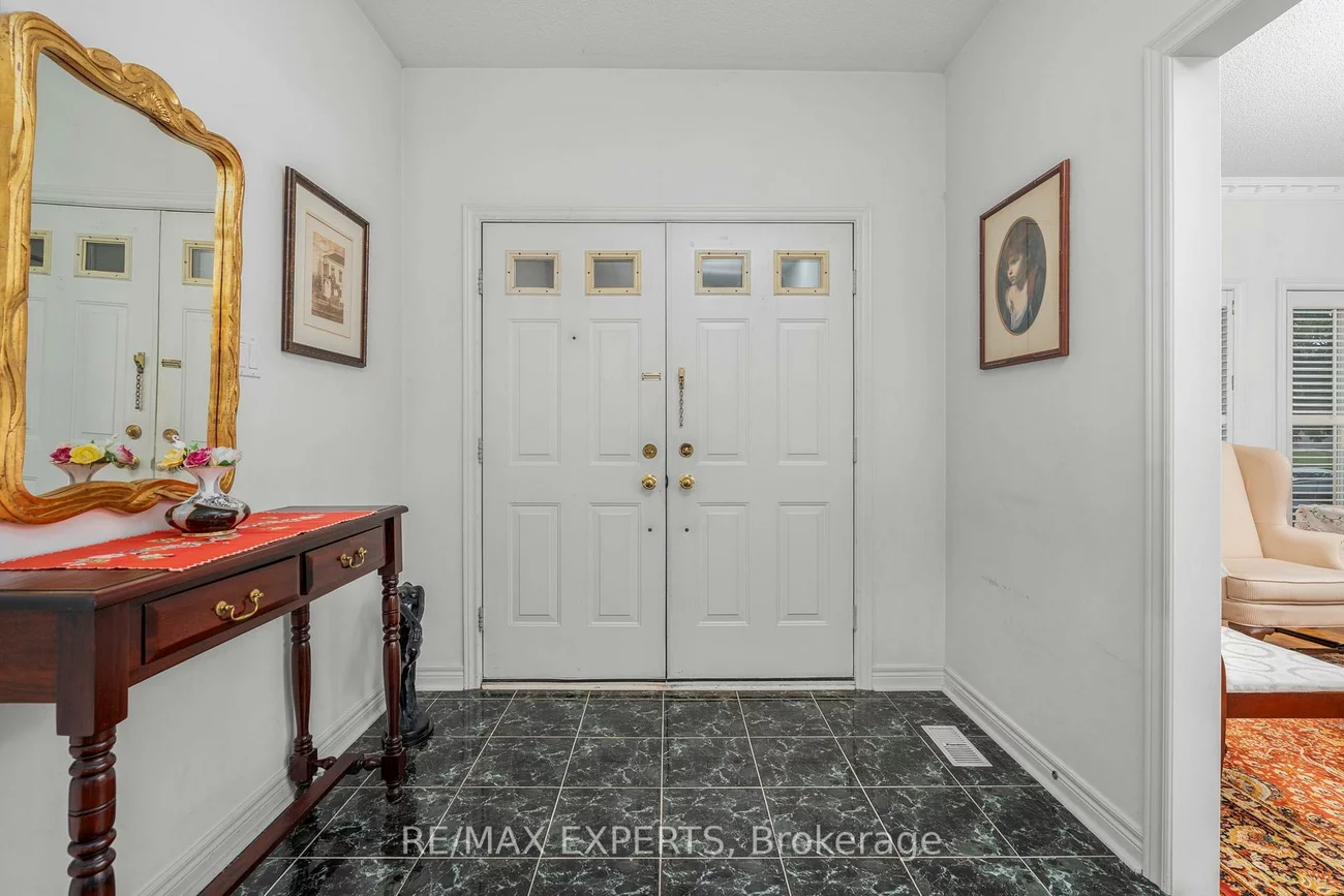 35, Falkirk, Maple, Vaughan