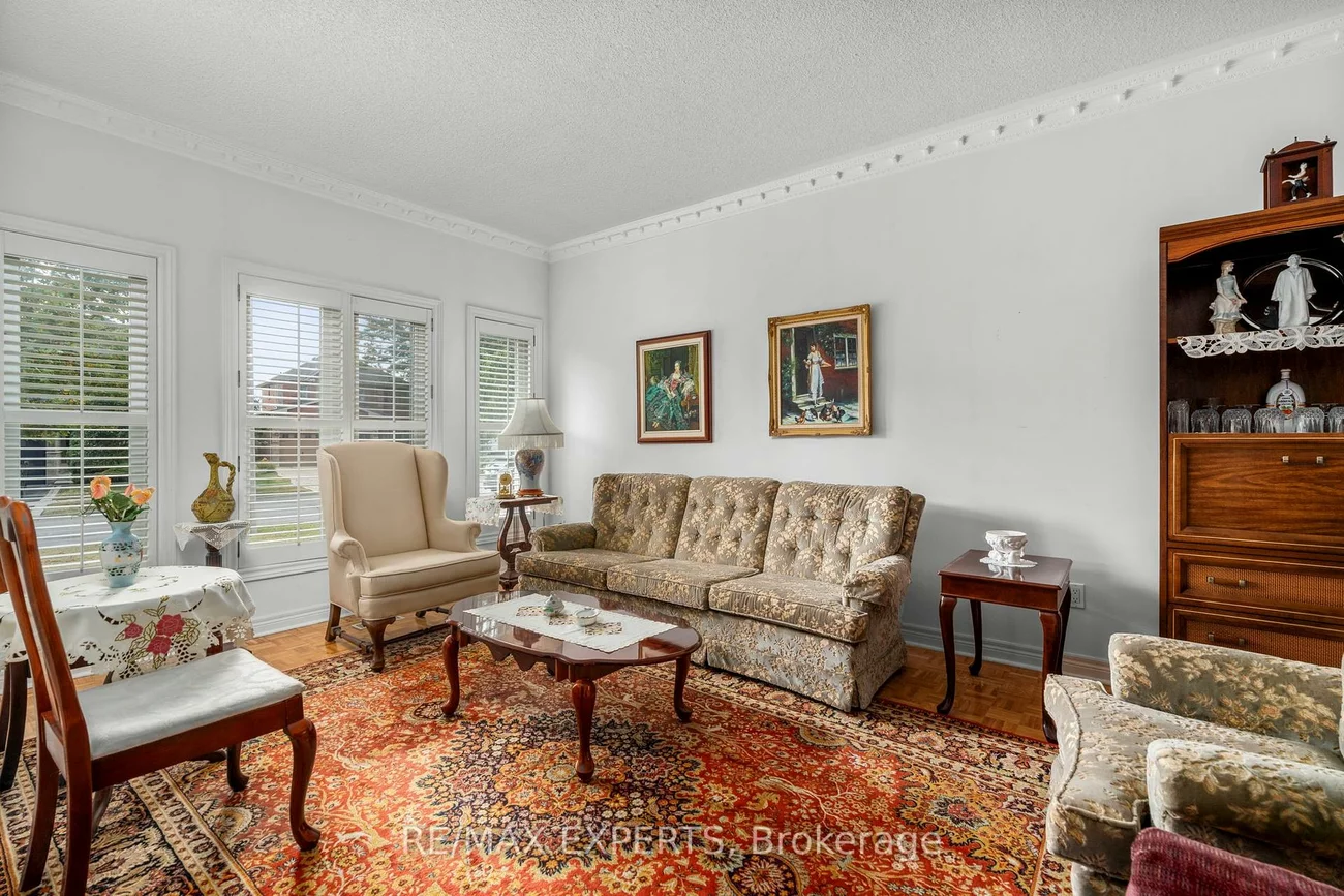 35, Falkirk, Maple, Vaughan