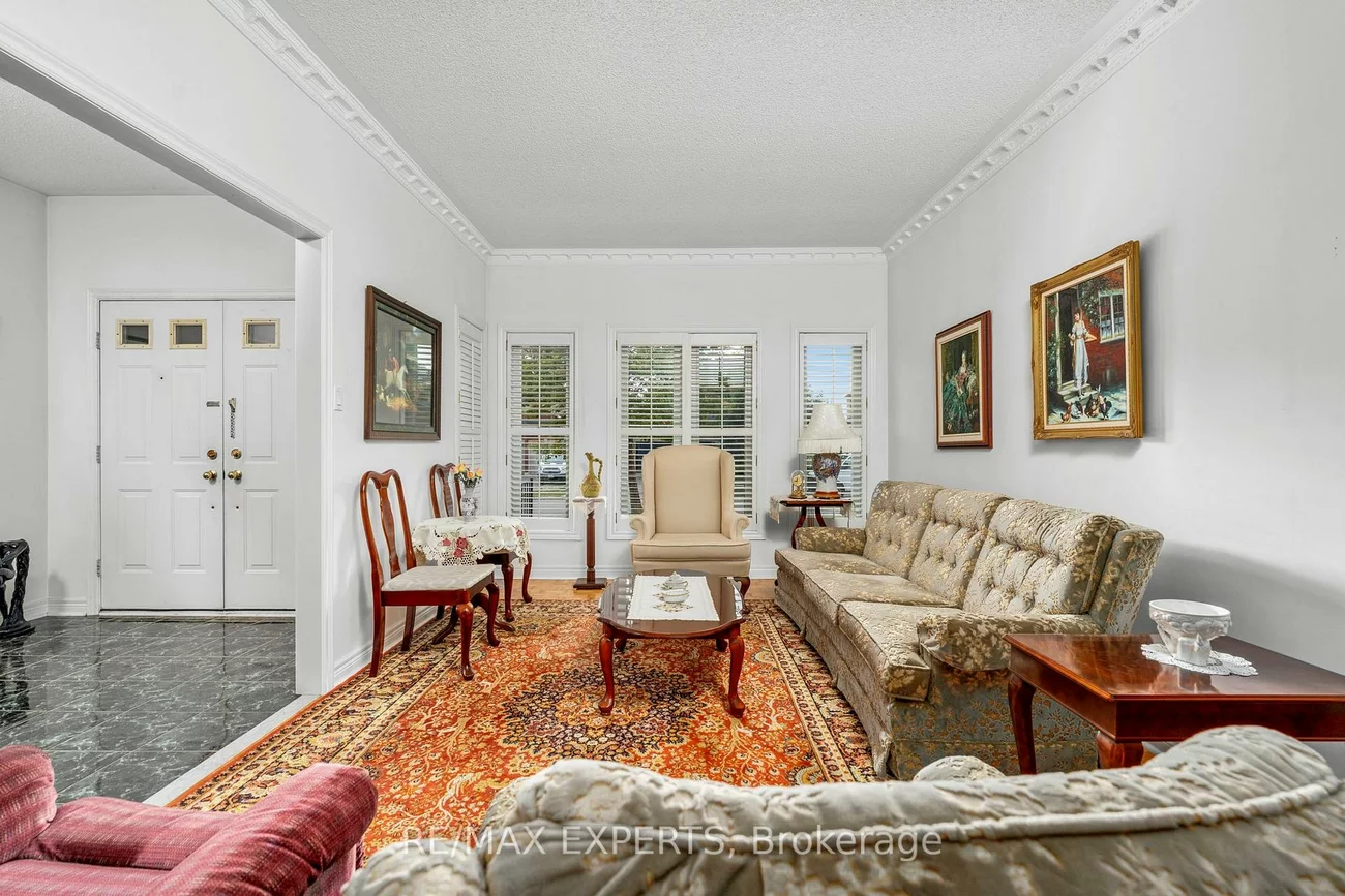 35, Falkirk, Maple, Vaughan