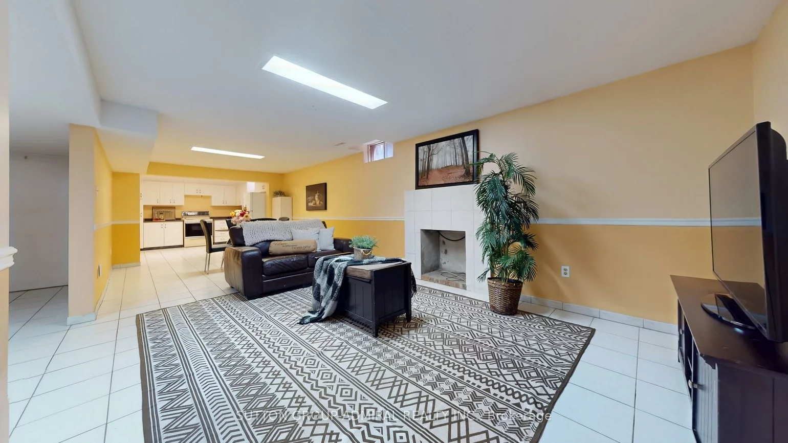 508, Chancellor, East Woodbridge, Vaughan