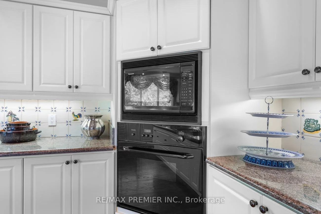 261, Sylvadene, East Woodbridge, Vaughan