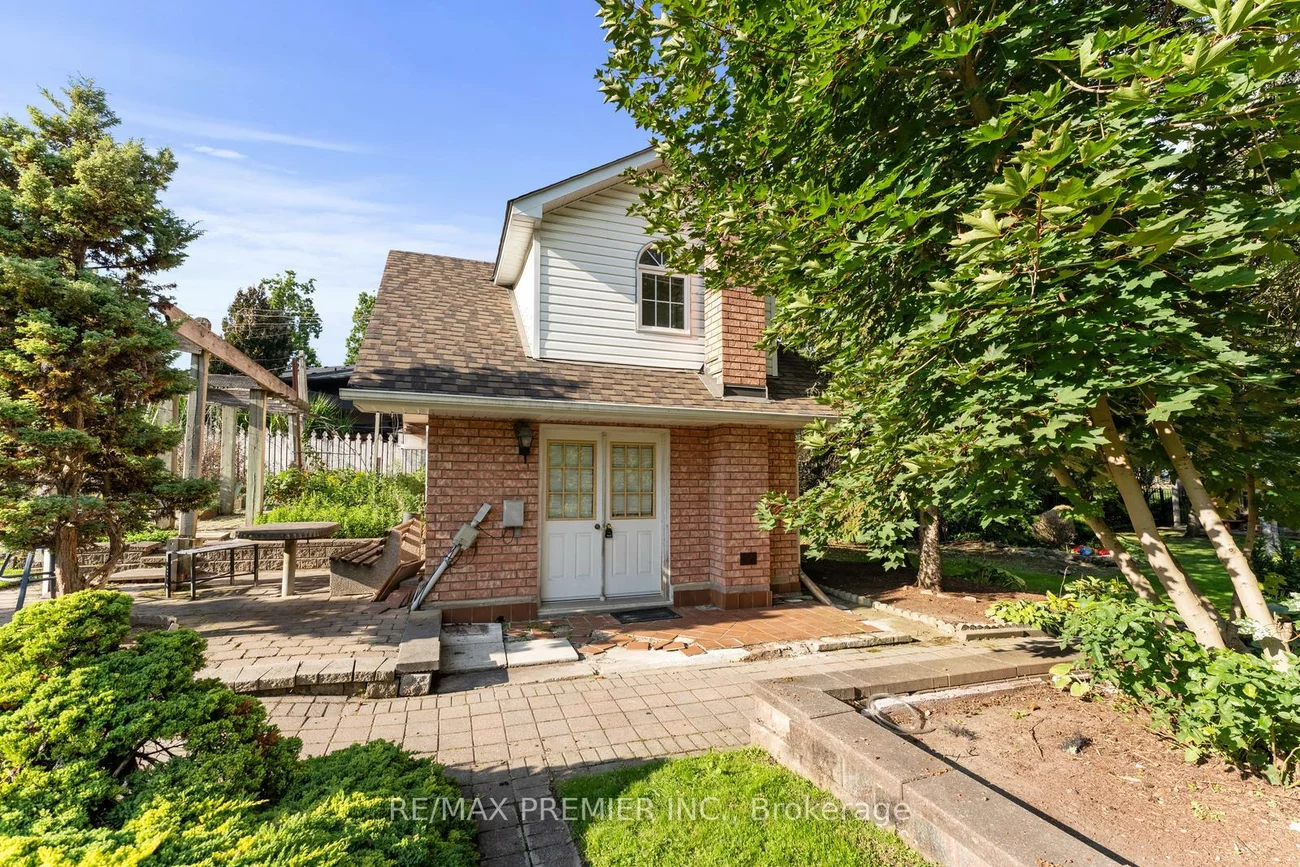 261, Sylvadene, East Woodbridge, Vaughan