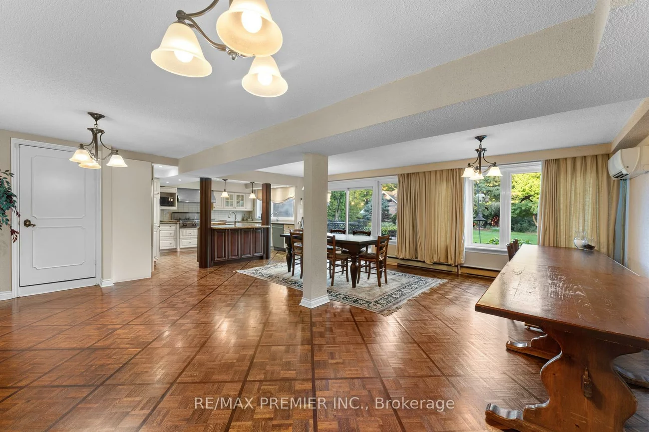 261, Sylvadene, East Woodbridge, Vaughan