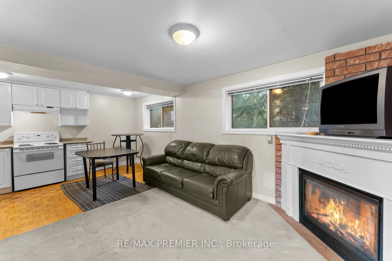 261, Sylvadene, East Woodbridge, Vaughan