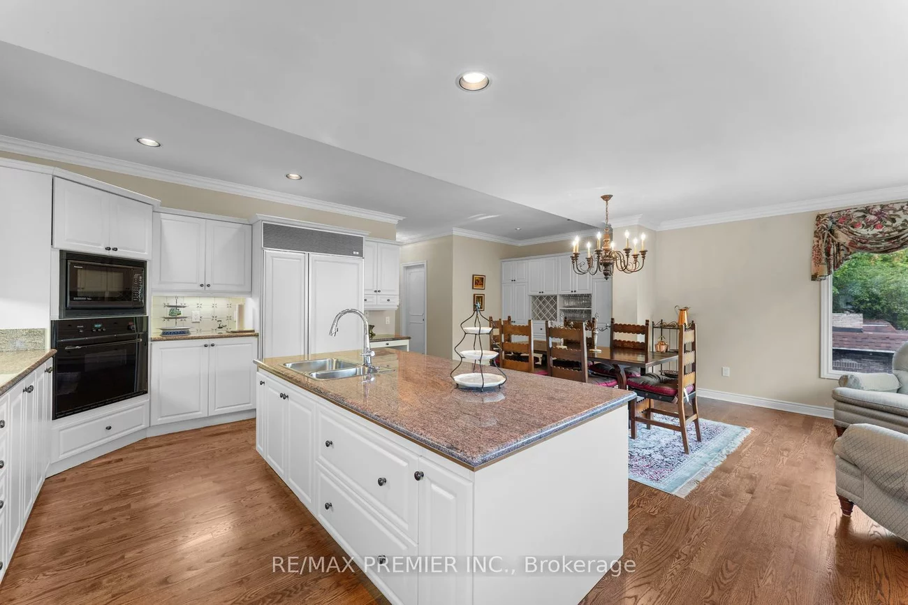 261, Sylvadene, East Woodbridge, Vaughan