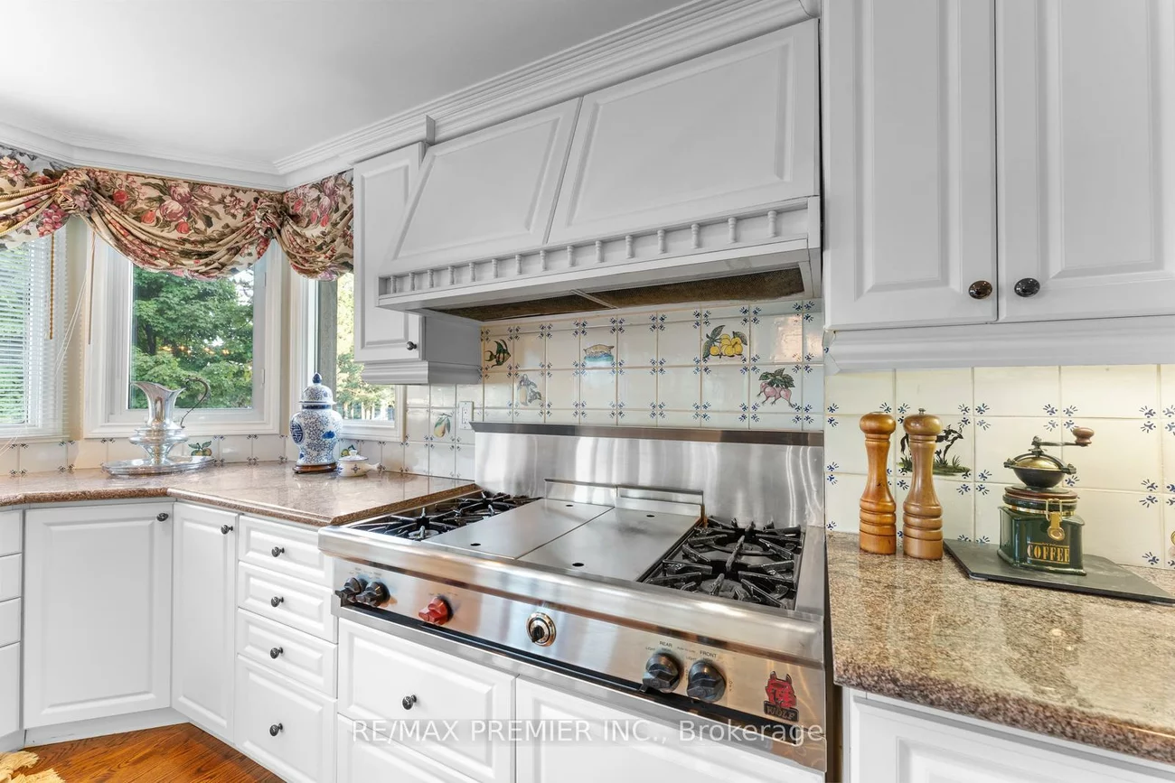 261, Sylvadene, East Woodbridge, Vaughan