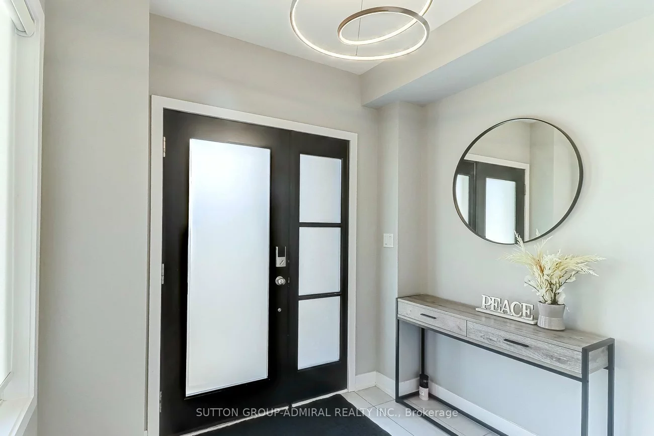 18, Pageant, Vellore Village, Vaughan