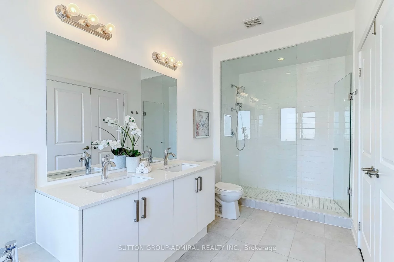 18, Pageant, Vellore Village, Vaughan