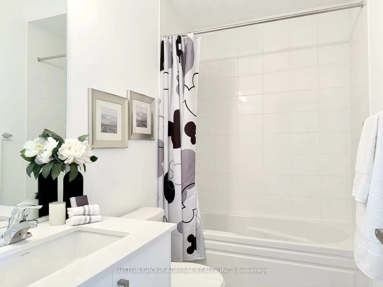 18, Pageant, Vellore Village, Vaughan