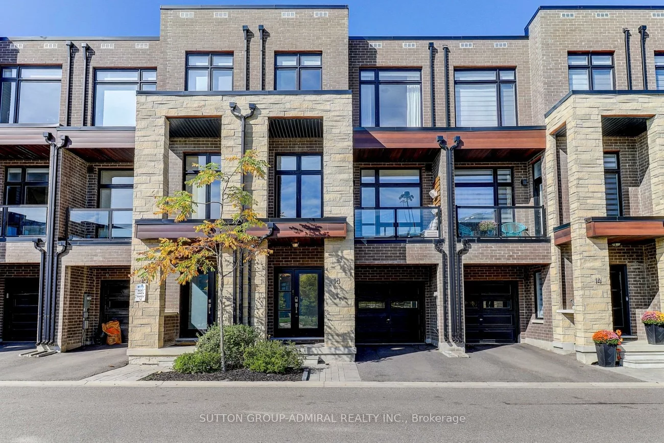 18, Pageant, Vellore Village, Vaughan