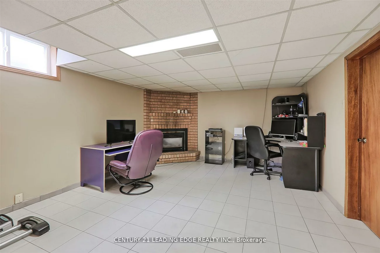 312, Valeria, East Woodbridge, Vaughan