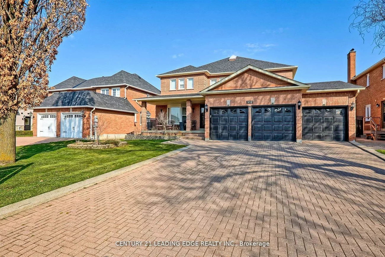 312, Valeria, East Woodbridge, Vaughan