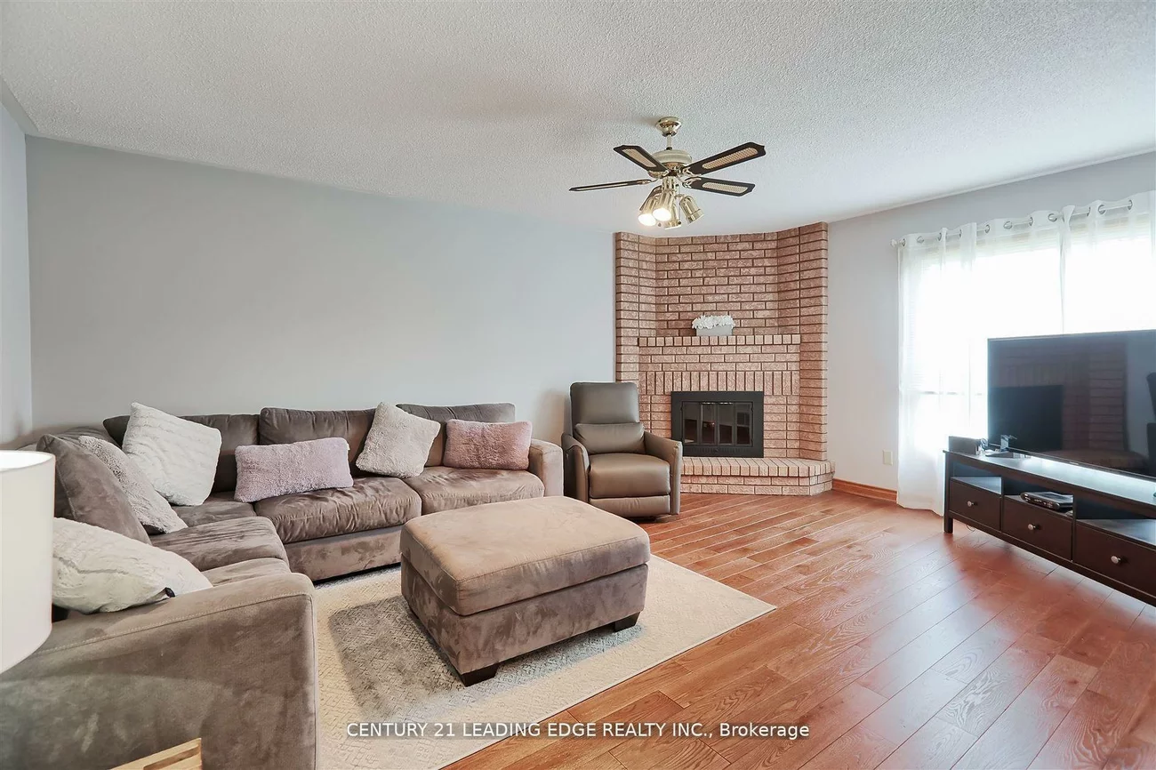 312, Valeria, East Woodbridge, Vaughan