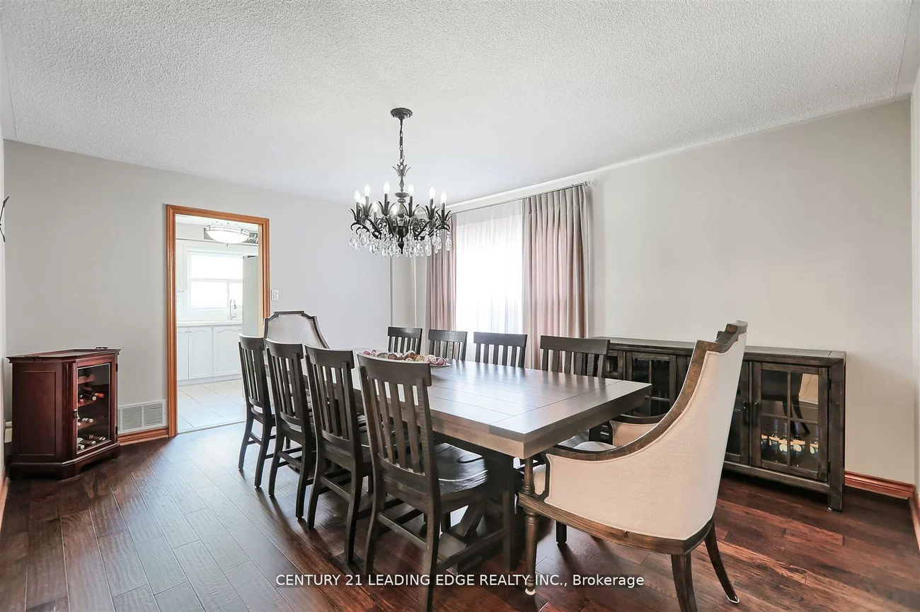 312, Valeria, East Woodbridge, Vaughan